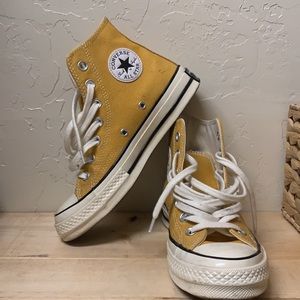 Mustard yellow Chuck 70s